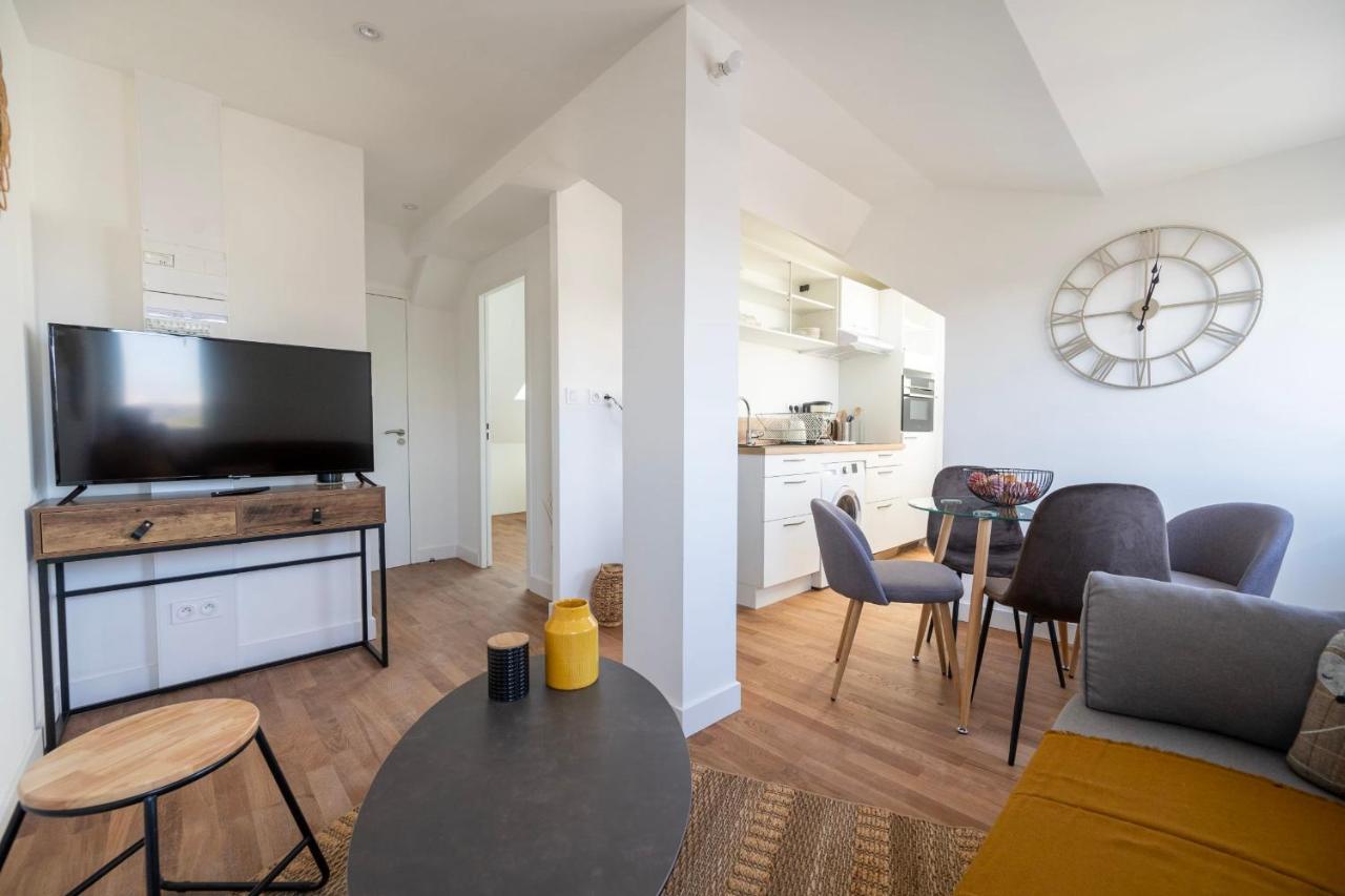 Le Poulorio 12 - T2 - Proche Gare - Dernier Etage By Locly Apartment *